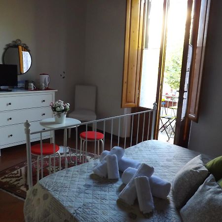 B&B Central Toma 2 Montecatini Terme Kültér fotó