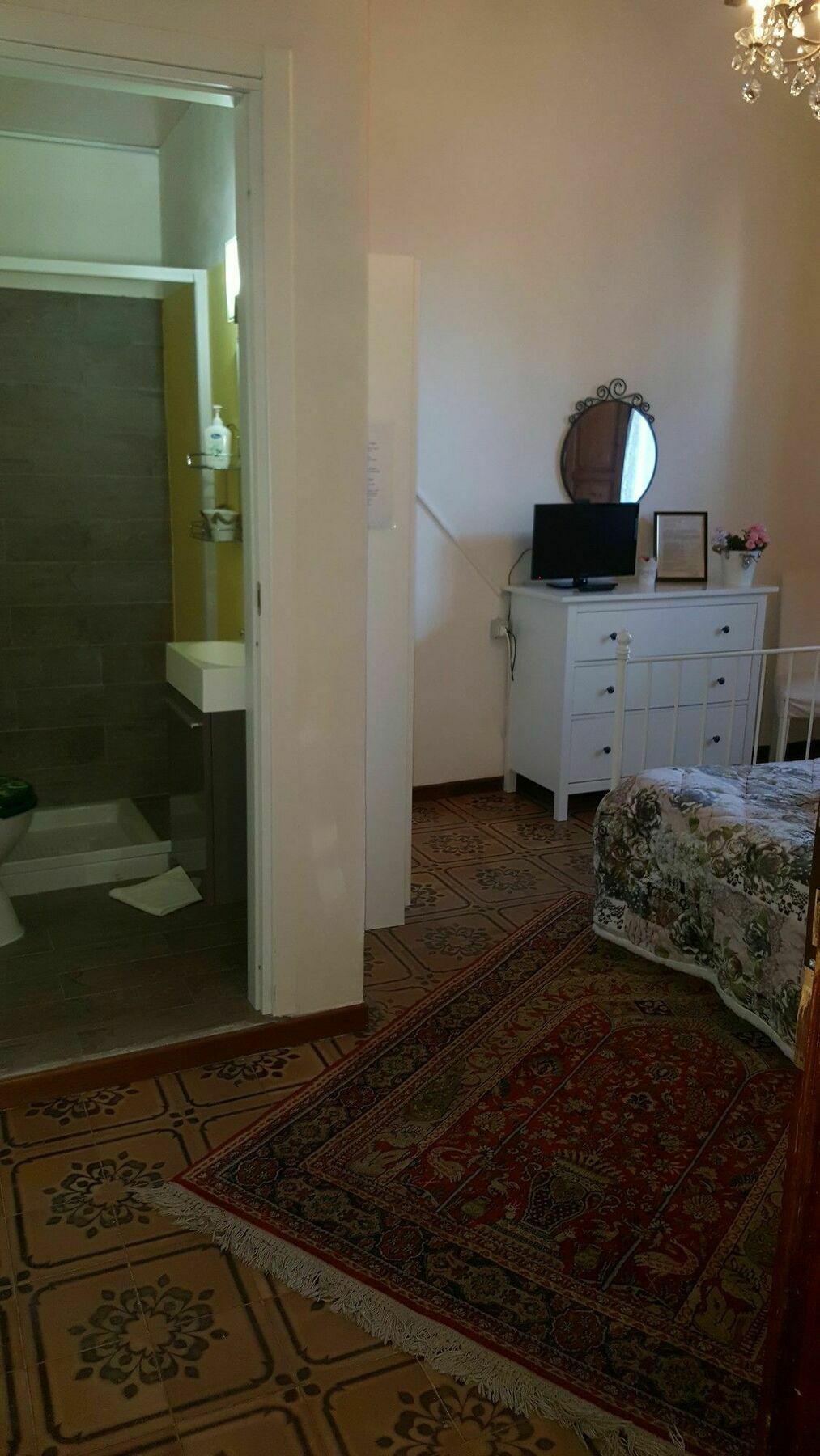 B&B Central Toma 2 Montecatini Terme Kültér fotó